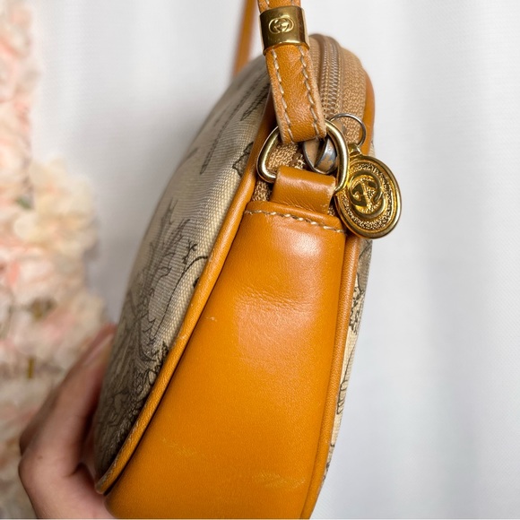 Vintage Gucci Floral & Dragonfly Tan Crossbody bag - Picture 6 of 17